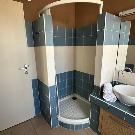 아파트 Beau 30m2, Piscine Et Jacuzzi Au Jardin D'eden, Dedie Aux Couples, Village Naturiste