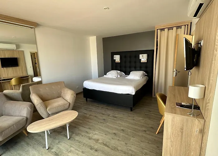 Beau 30m2, Piscine Et Jacuzzi Au Jardin D'eden, Dedie Aux Couples, Village Naturiste Apartament Agde