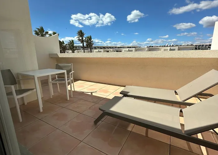 Beau 30m2, Piscine Et Jacuzzi Au Jardin D'eden, Dedie Aux Couples, Village Naturiste *